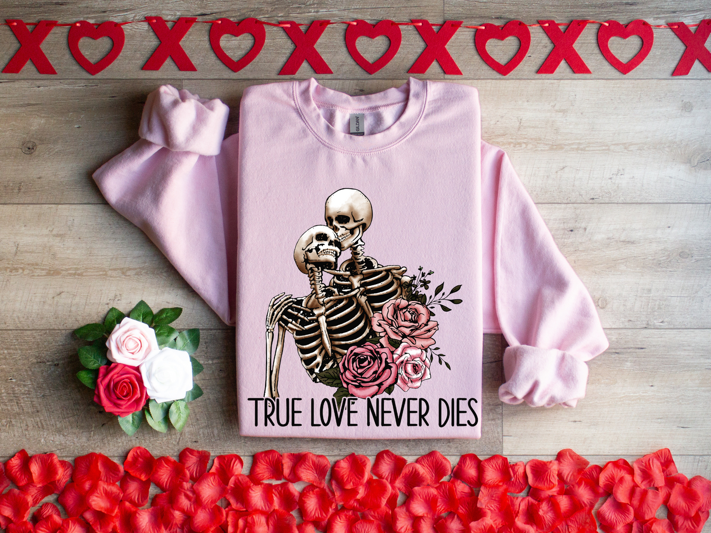 True love never dies  with pink roses